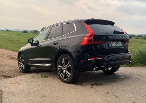 Volvo XC 60 cena 120000 przebieg: 132000, rok produkcji 2017 z Suchowola małe 191